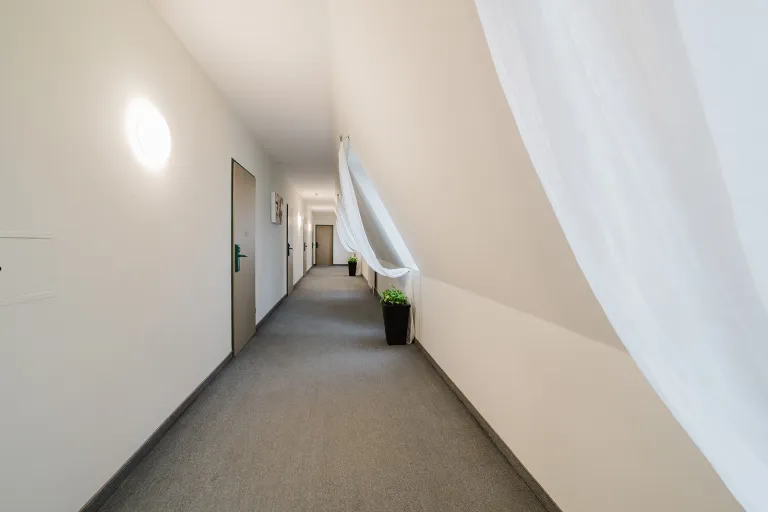 Flur im 3. Stock des Motel Baden