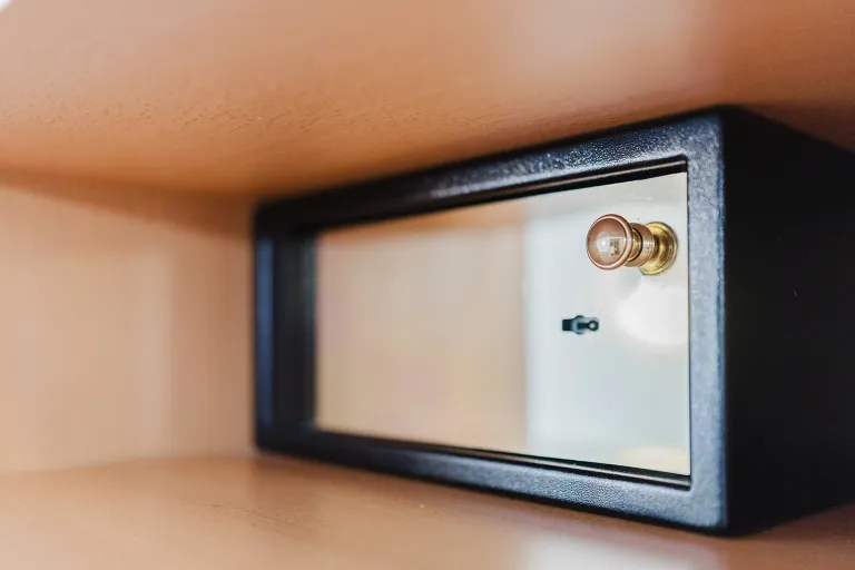 Zimmersafe im Motel Baden